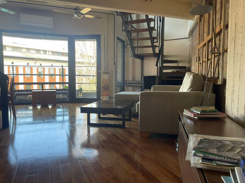 Departamento Tipo Loft En Venta 2 Ambientes Escritorio. En 2 Plantas!