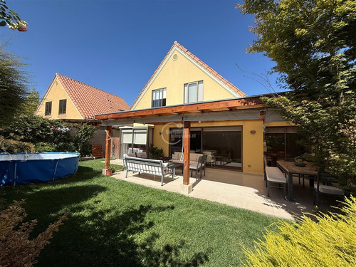 Casa Enaco En Venta De 4 Dorm. En Lo Barnechea