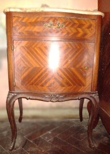 Mesa De Luz Estilo Francés 