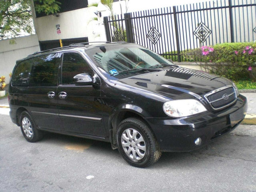 Kia Carnival 2006 2.5 5p