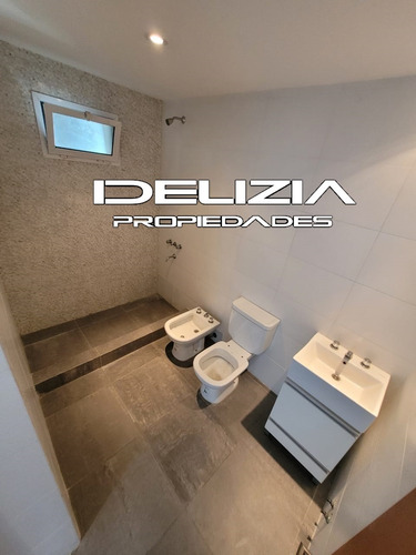 Venta De Departamento En Castelar 2 Ambientes
