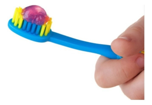 Pasta de dentes infantil Colgate Tandy em gel sem glúten