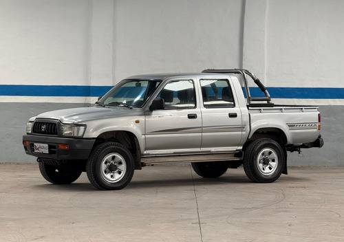 Toyota Hilux Pick-Up 3.0 Cd Sr C/ab 171cv 4x2