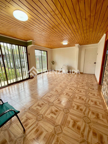 Casa En Venta De 184mts2 De Terreno En Estación Central