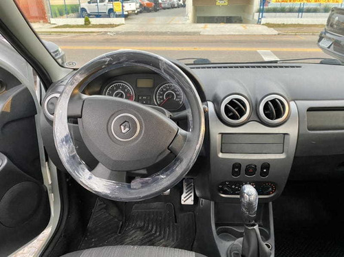 Imagem 11 de 14 de Renault Logan 1.0 Expression 16v Flex 4p Manual 2011