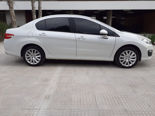Imagen 5 de 15 de Peugoet 408 Allure Plus