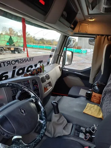 Renault Premium 320dxi