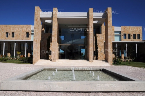Espectacular Casa En Venta En José Ignacio- Ref: 26909