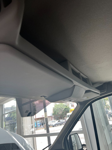Imagen 14 de 19 de Ford Transit Furgo Largo