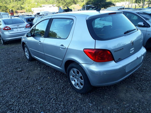 Imagem 3 de 14 de Sucata Peugeot 307 2.0 2007 Gasolina - Rs Auto Peças Farroup