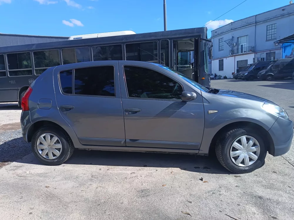 Renault Sandero 1.6 Confort