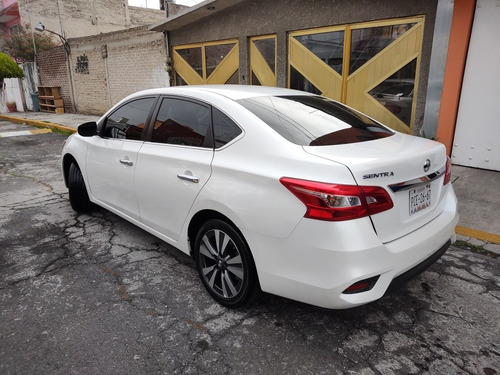 Imagen 6 de 15 de Nissan Sentra 2019 1.8 Exclusive At Cvt