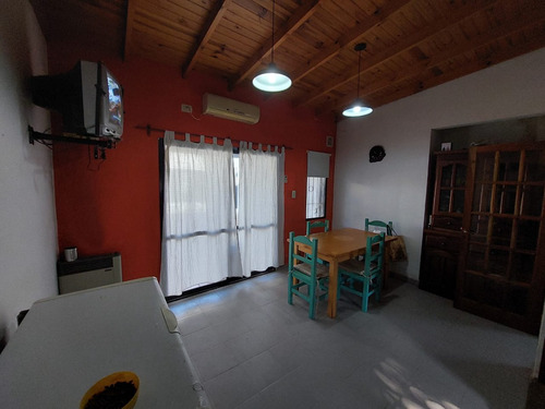 Vendo Casa Con 3 Habitaciones Y Cochera