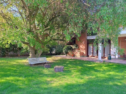 Casa Chalet En Venta En La Martona, Cañuelas, Resto De La Provincia