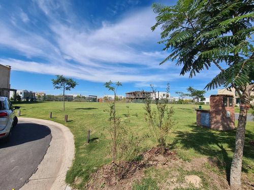 Muy Lindo Lote Interno A Precio Imperdible!