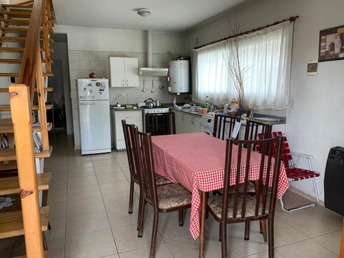 Imagen 3 de 13 de Duplex De 4 Ambientes