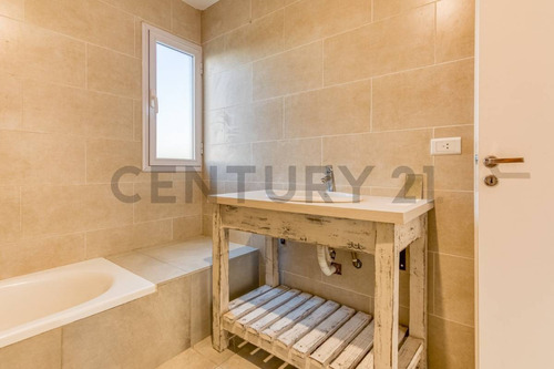 Imagen 24 de 30 de Casa En Venta 5 Ambientes En Barrio El Canton, Norte-