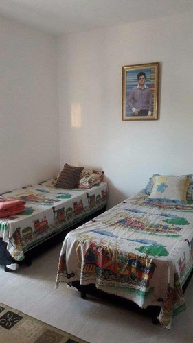 Imagem 13 de 16 de Ótimo Sobrado Com Piscina!!!! Segurança Para A Família Em Mongaguá - So0066