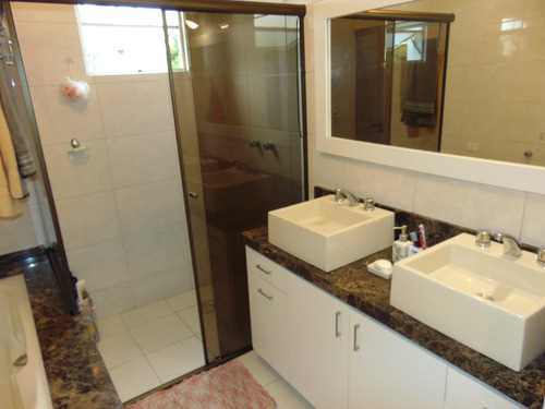 Imagem 11 de 30 de Sobrado Com 5 Dormitórios À Venda Com 182.43m² Por R$ 800.000,00 No Bairro Santa Felicidade - Curitiba / Pr - Sb0658