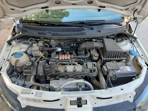 Volkswagen Voyage 1.6 Trenline 101cv 2017