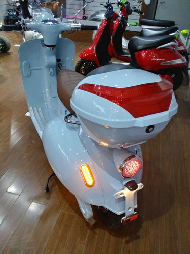 Imagen 15 de 25 de Sunra Vespa Vintage No Zanella Motomel No Hawk