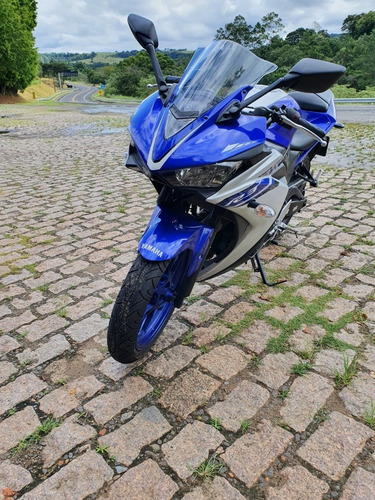 Yamaha R3