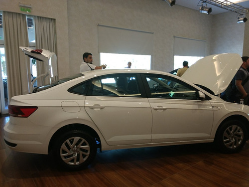 Volkswagen Virtus 2021 1.6 Msi Trendline At