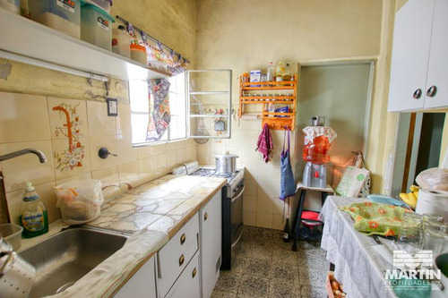 Casa Con Departamento Y Jardín - Munro
