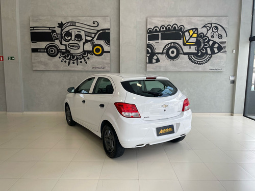 Chevrolet Onix ONIX HATCH LS 1.0 8V FLEXPOWER 5P MEC.