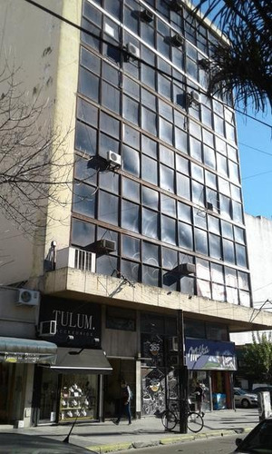 Imagen 1 de 11 de Oficina 189 M2 Apto Profesional Lomas De Zamora