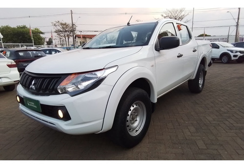 Mitsubishi L200 Triton 2.4 16V TURBO DIESEL GL CD 4X4 MANUAL