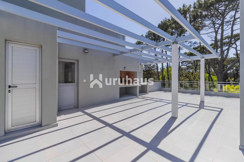 Alquiler Apartamento Dos Dormitorios Punta Del Este Edificio Rincon Del Bosque