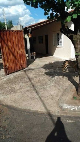 Imagem 2 de 6 de Venda De Casas / Padrão Na Cidade De Araraquara 11099