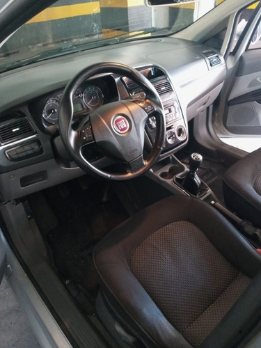 Fiat Linea 2011 1.8 16v Lx Flex 4p