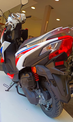 Imagen 7 de 16 de Honda Elite 125 Fi Tricolor Honda Redbikes