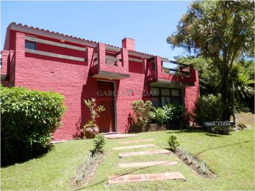 Alquiler Temporario De Casa 3 Dormitorios En Rincón Del Indio, Punta Del Este. - Ref: 2393