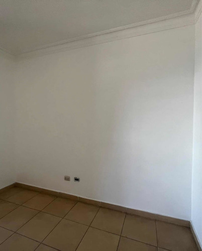 Imagen 8 de 23 de Vendo Segundo Nivel Jardines Sur Dos Hab Dos Baños Parqueos