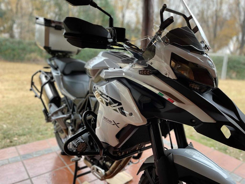 Imagen 7 de 17 de Benelli Trk 502x