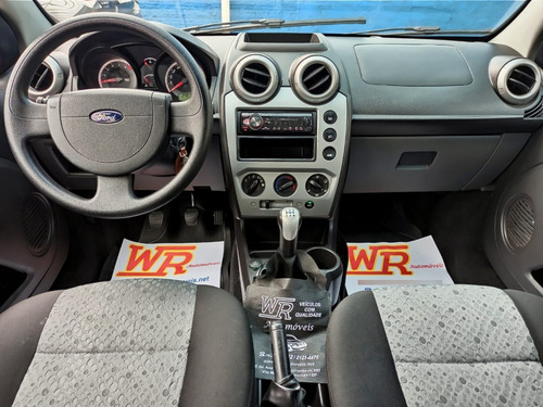 Imagem 6 de 8 de Ford Fiesta 1.6 Flex 2013 4p