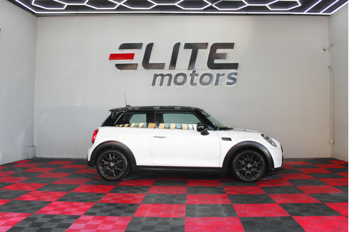 Mini Cooper Classic 2023