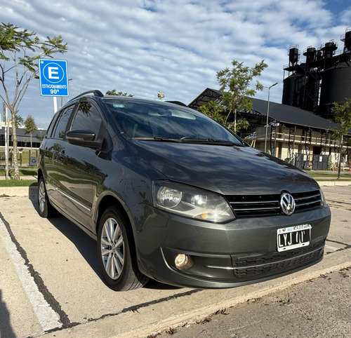 Volkswagen Suran 1.6 Highline 101cv
