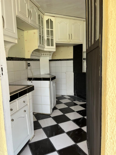 Imagen 6 de 19 de Casa De 3 Dorm. De Arriendo Alquiler Dentro De Conjunto En El Valle De Los Chillos