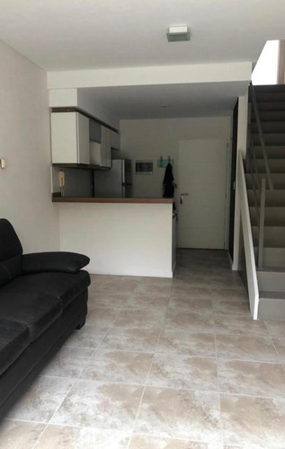 En Venta Duplex En Saravi Village A Metros De Panamericana. 3 Ambientes. Apto Crédito
