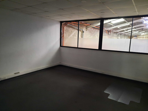 Gran Galpon Con Local Comercial (84811)