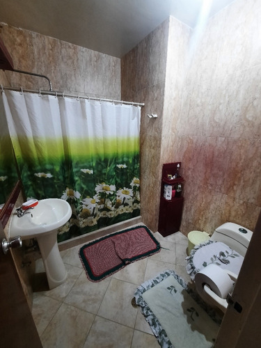 Imagen 2 de 3 de Alquilo Habitación California Sur