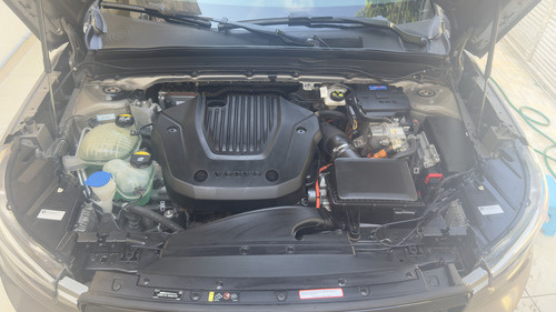 Volvo XC40 1.5 T5 R-design Recharge (plug-in) 5p Hibrido