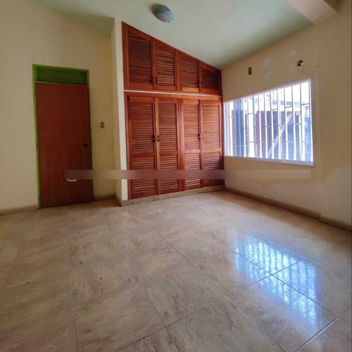 Imagen 7 de 11 de Casa En Venta Ubicada En Las Colinas Catia La Mar Estado La Guaira Ref 006 - 402