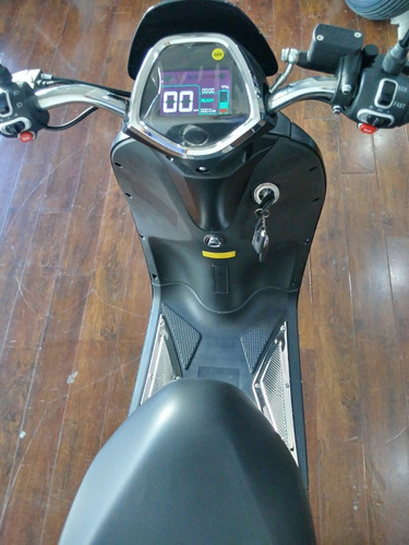 Imagen 12 de 25 de Moto Electrica Sunra Grace Argentina 800 Litio No Soco