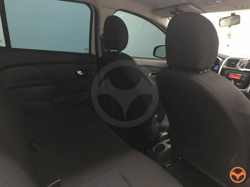 Imagem 14 de 15 de Renault Sandero 1.0 Expression 16v Flex 4p Manual