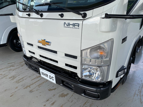 Chevrolet Nhr Doble Cabina 2021